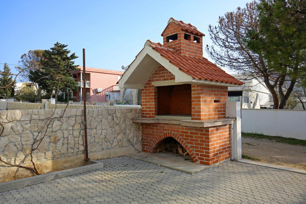 Apartments Tina P Vir Exterior foto